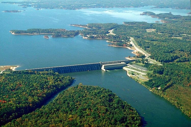 kerr lake dam - photo by Wikipedia
